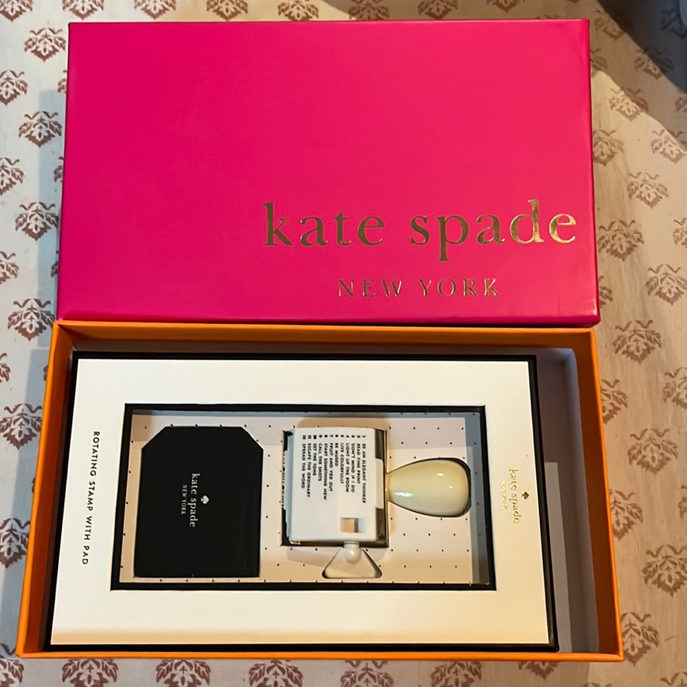 Kate spade rotating stamp with pad